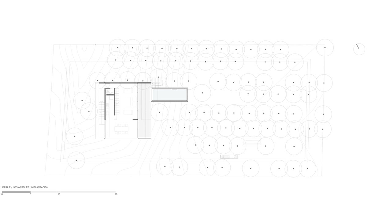 Luciano Kruk's concrete holiday home floats on a plinth and connects swimming pool with terrace