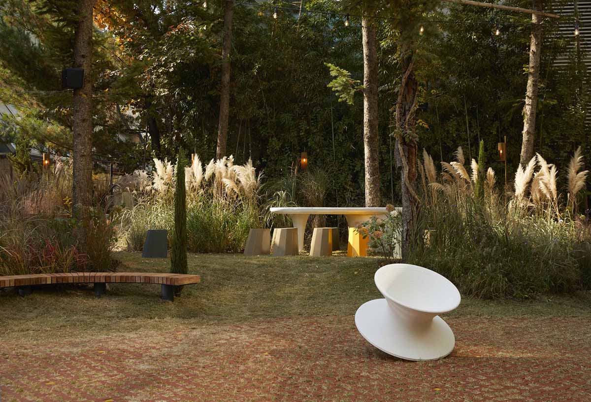 Roly-Poly Cotto restaurant fills in between historic buildings with its cave-like red brick facade