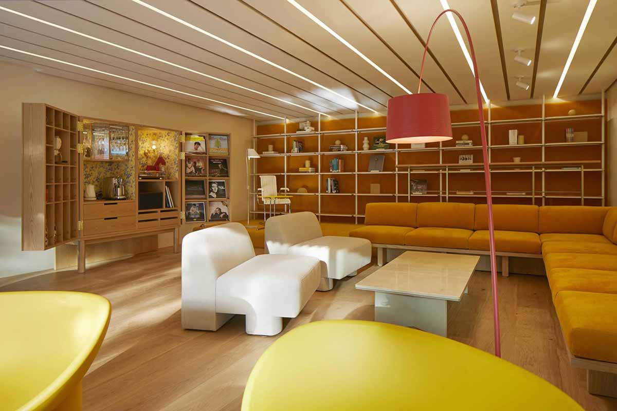 Roly-Poly Cotto restaurant fills in between historic buildings with its cave-like red brick facade