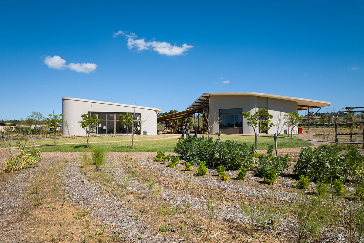 GASS Architecture Studios built green school with rounded walls and ...