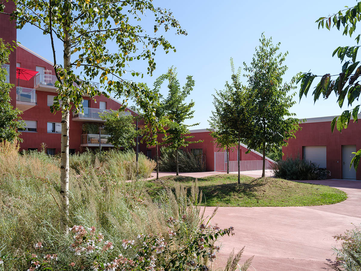 MVRDV completes Ilot Queyries residential complex in Bordeaux