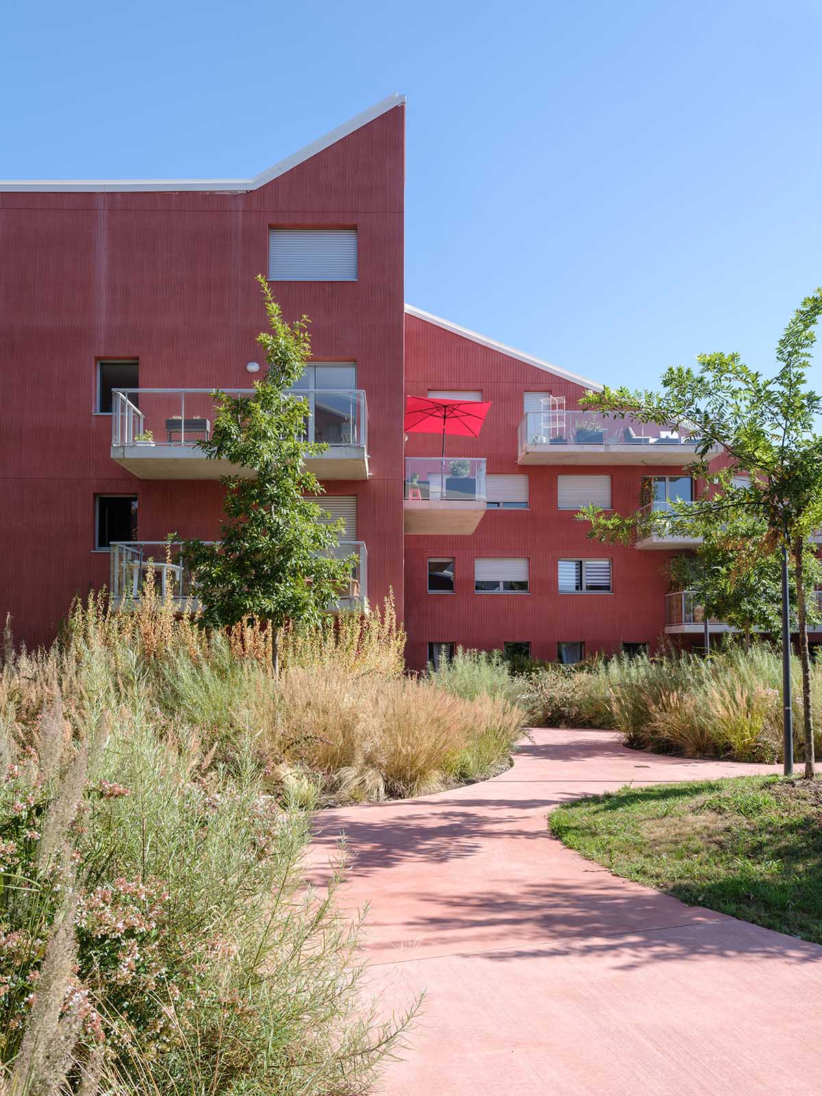 MVRDV completes Ilot Queyries residential complex in Bordeaux