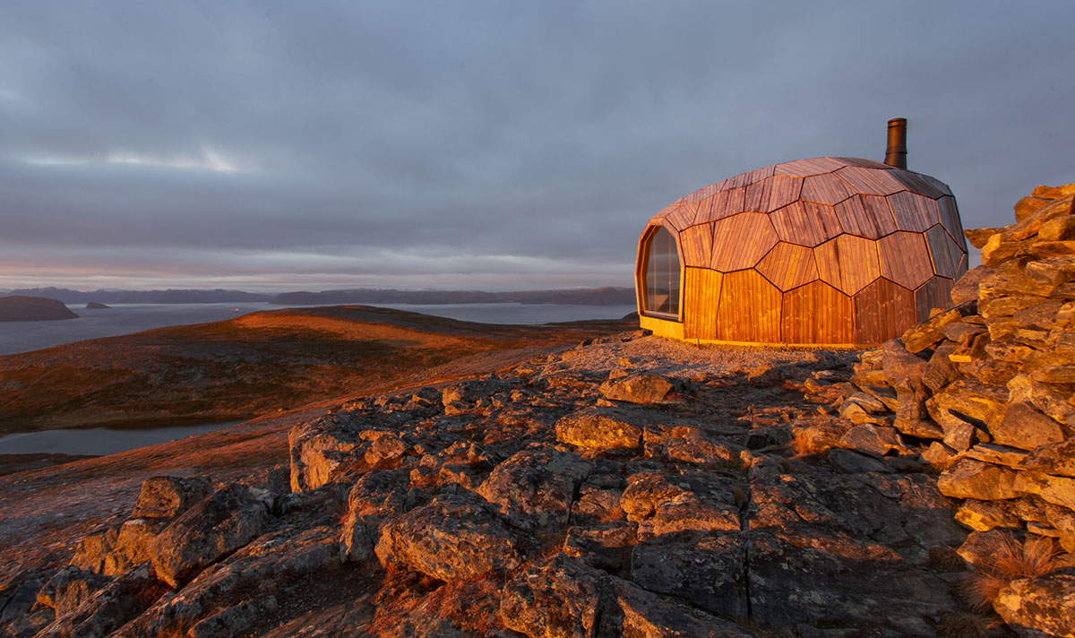 SPINN Architects' rounded cabin can be fitted in any terrain adapting to harsh climate in Norway