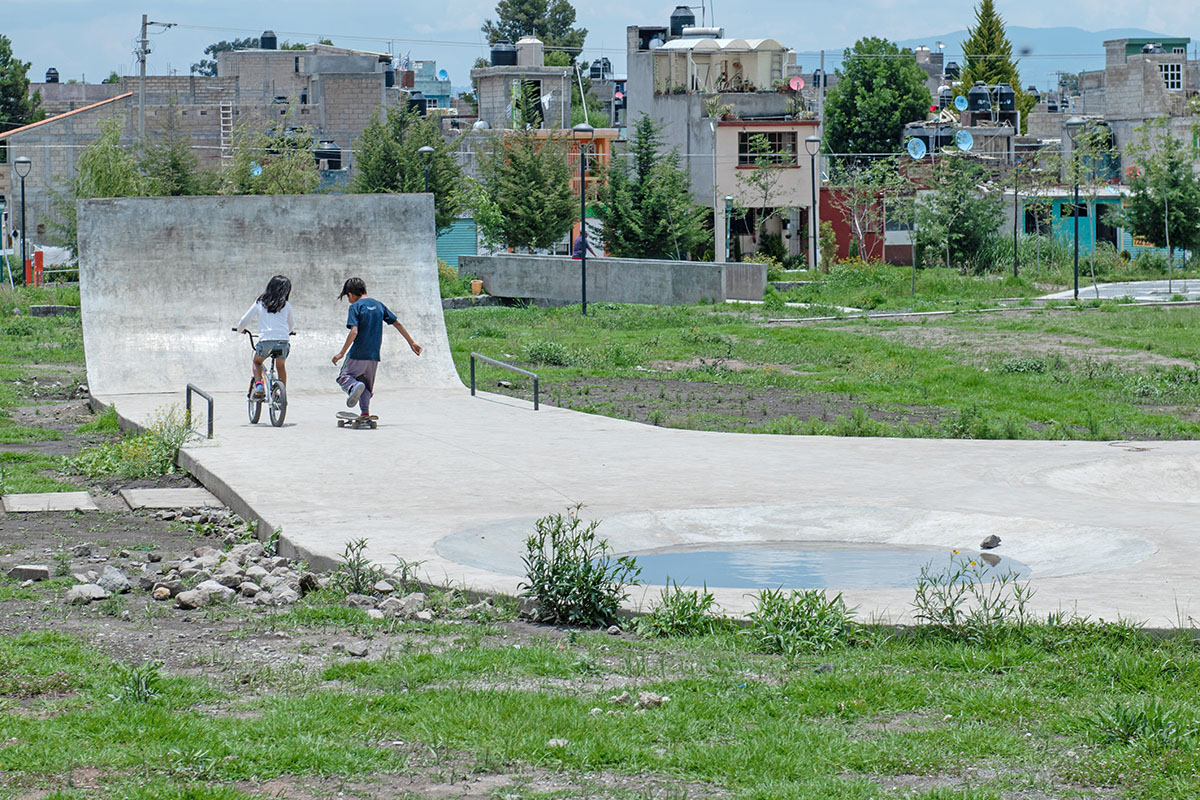 Francisco Pardo Arquitecto revitalizes Mexico's neglected suburban neighbourhoods with urban parks