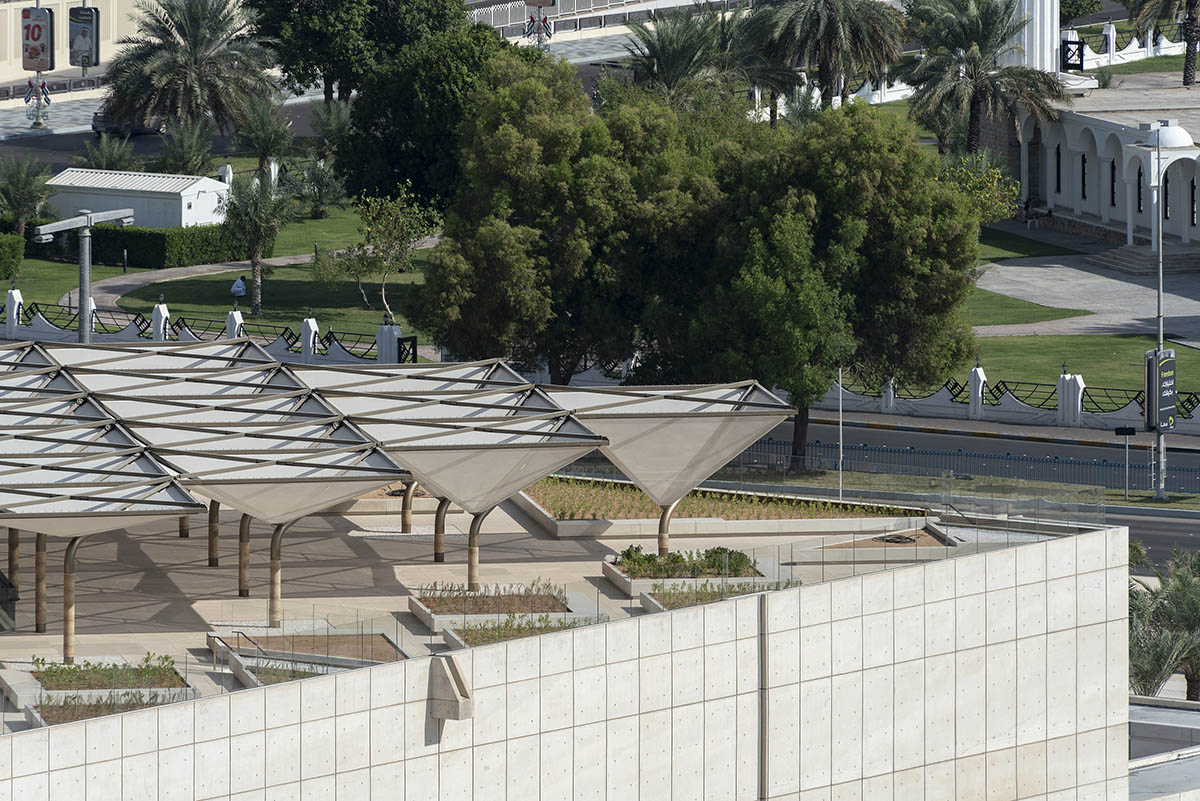 CEBRA designs prayer hall and cultural facilities within irregular forms of cracks in Abu Dhabi 