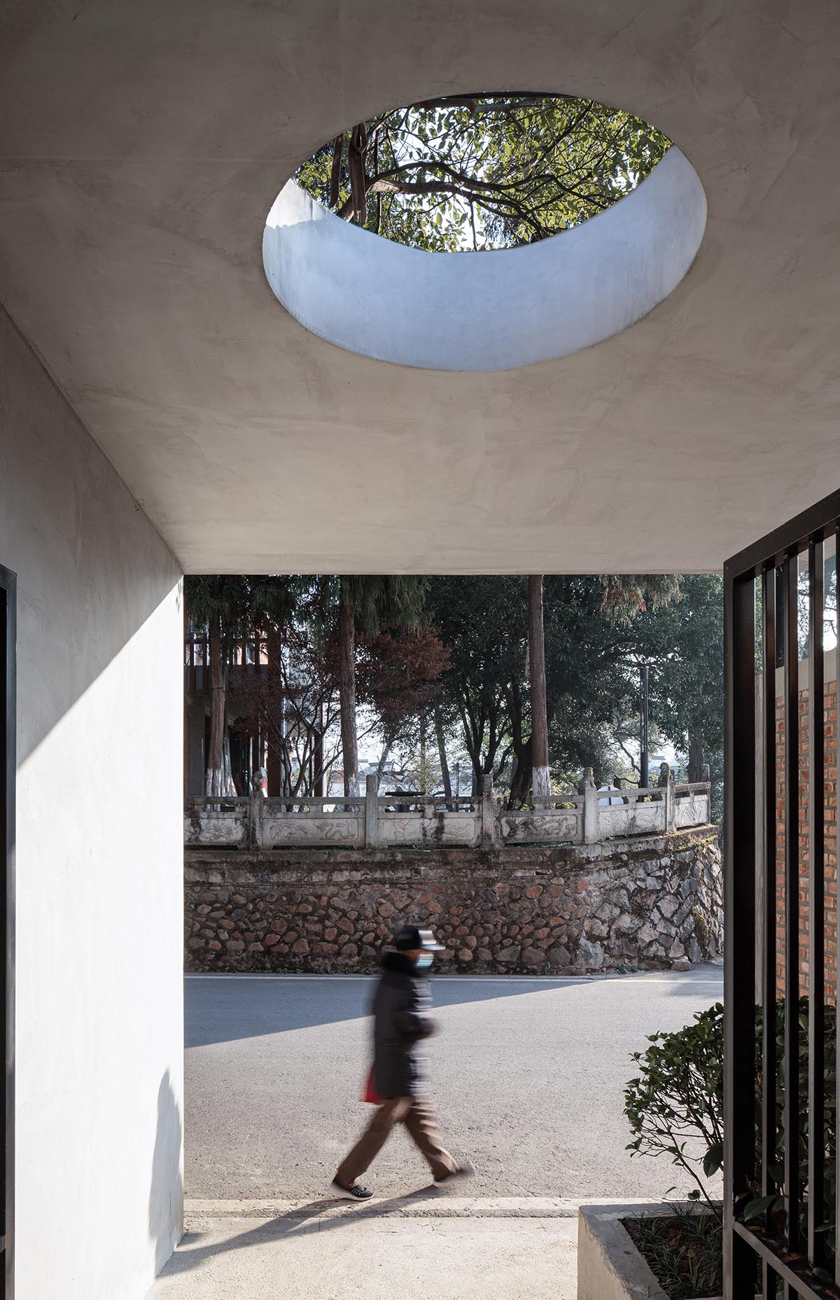 y.ad studio converts former hospital and old factory dormitories into homestay hotel in China