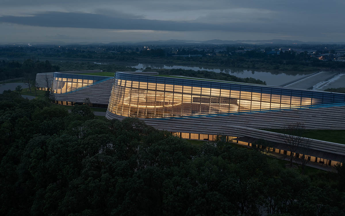Mound-shaped museum by CSWADI rises from the earth like