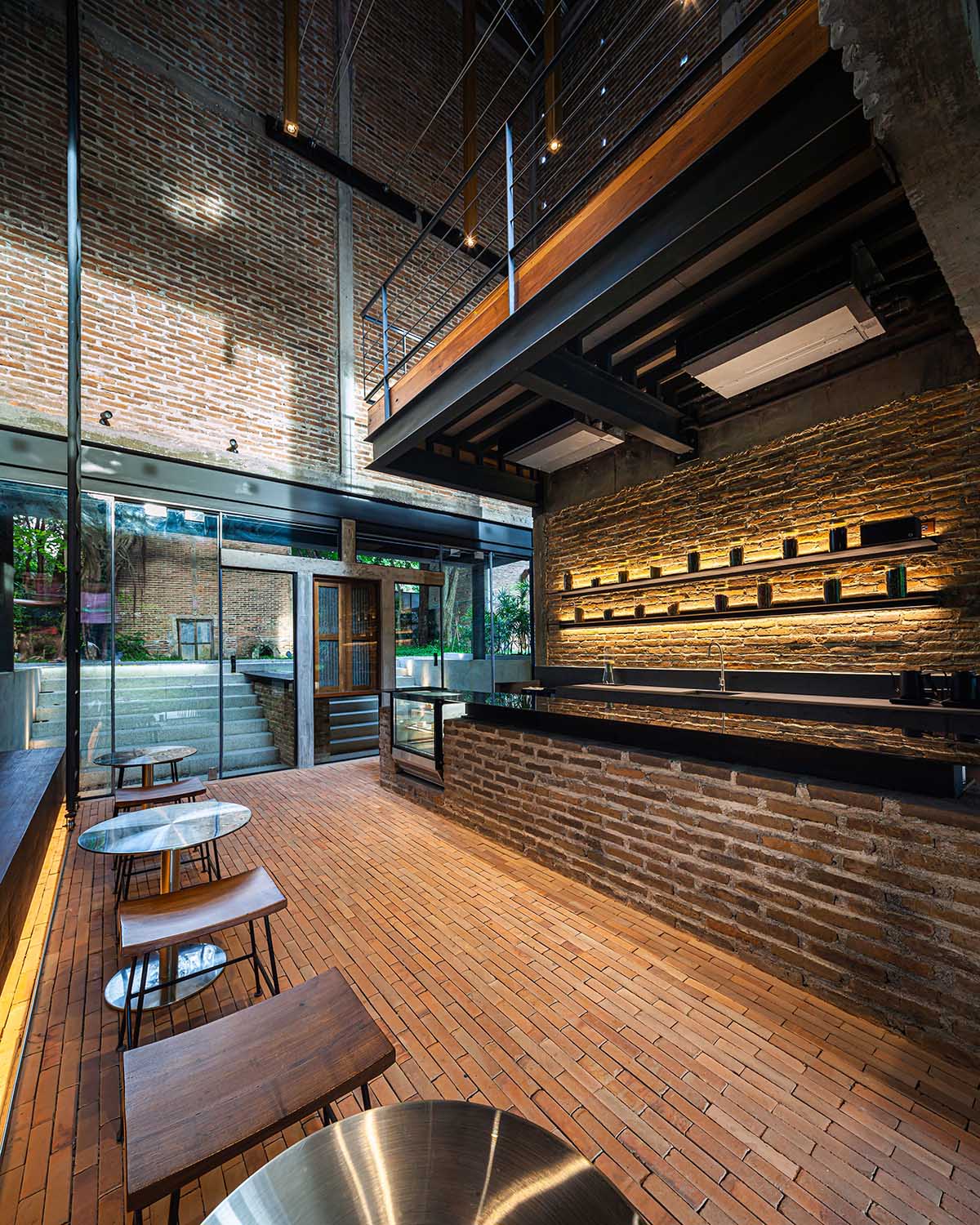 Sunken tea house by PAVA architects restores its historical elements in a former plant estate