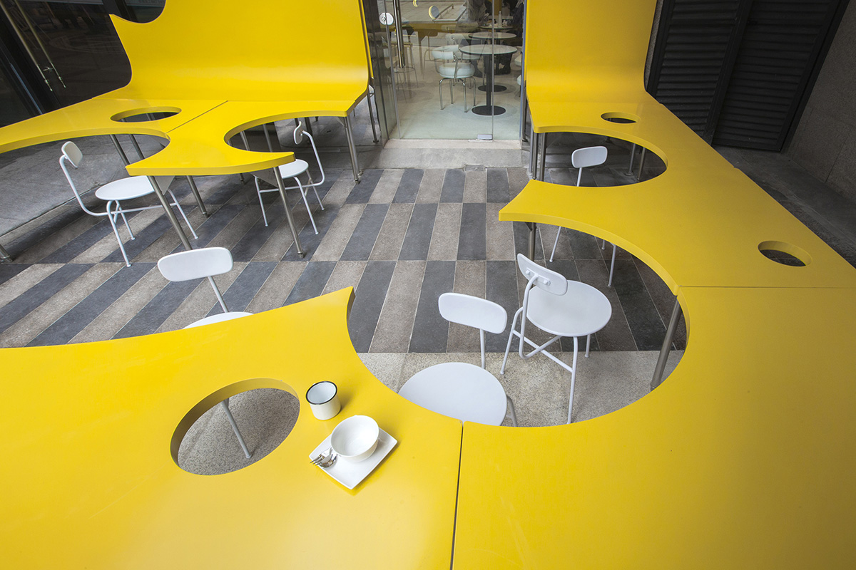 Towodesign creates a cheese-like dessert shop in China