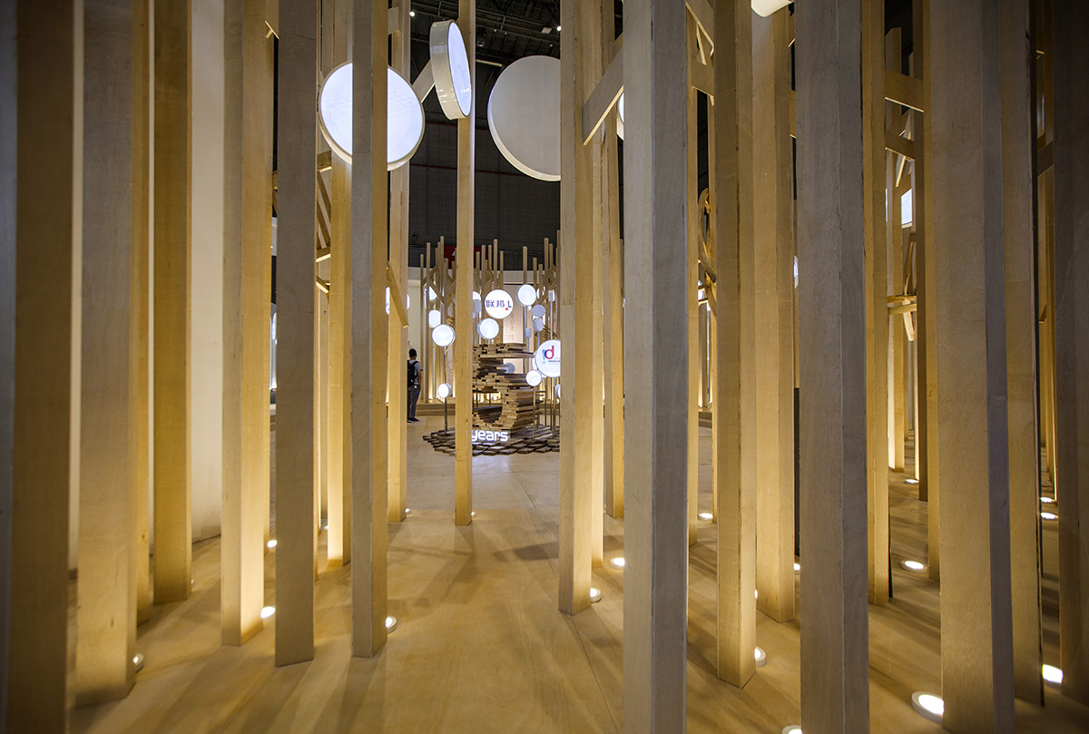 TOWOdesign completes exhibition space composed of different combinations of furnitures