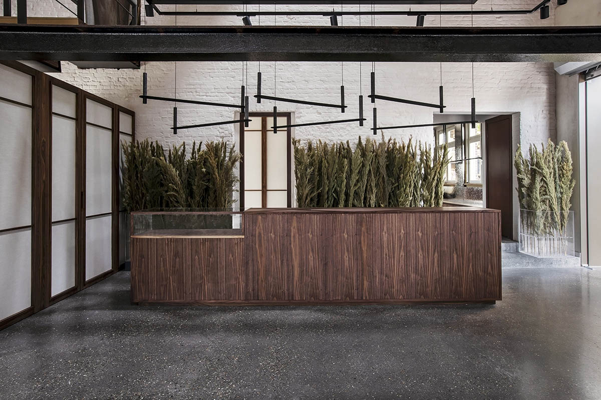 Barde vanVoltt creates retail store interiors like a Japanese zen garden in Nistelrode