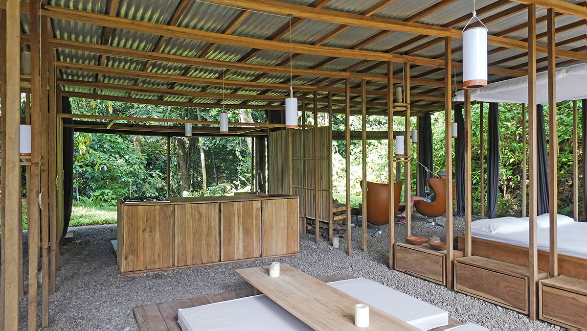 Open Jungle House by Ksymena Borczynska is wrapped by curtains and in Costa Rica 