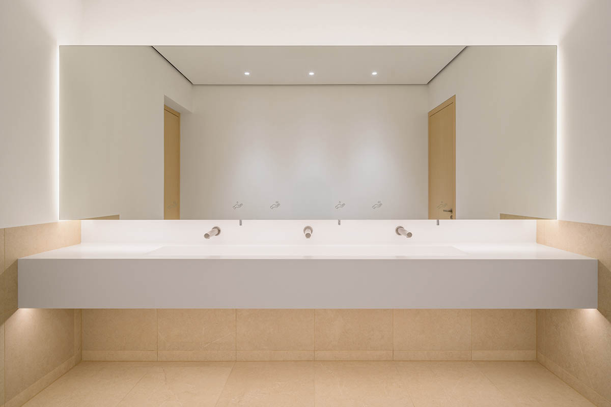 The revitalization of the forum in Frankenberg highlights the beauty of the existing structure 