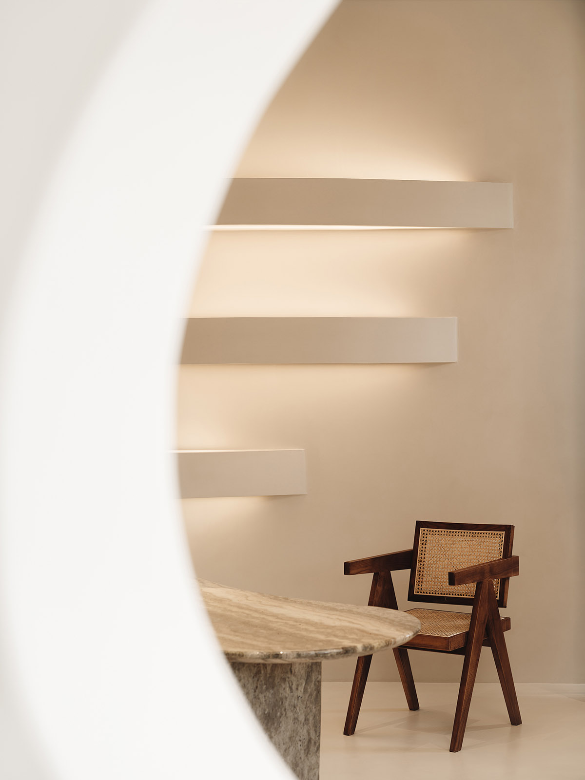 Undulating and smooth walls form this retail store by Panda NANA in Jinan, China