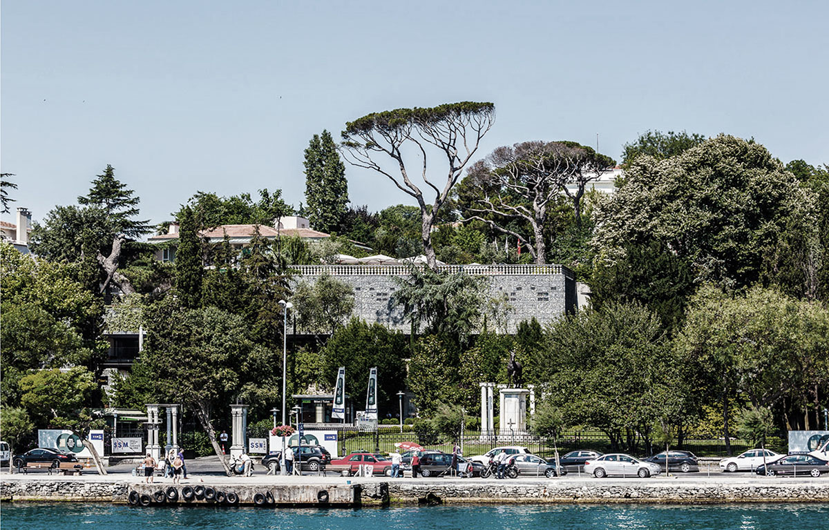 NSMH&rsquo;s Multifunctional Concert Hall creates crystallized interior space with inner reflections