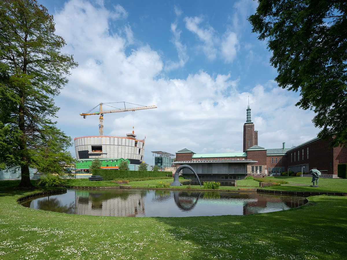 New Photos Released For The World’s First Publicly Accessible Art Depot by MVRDV in Rotterdam