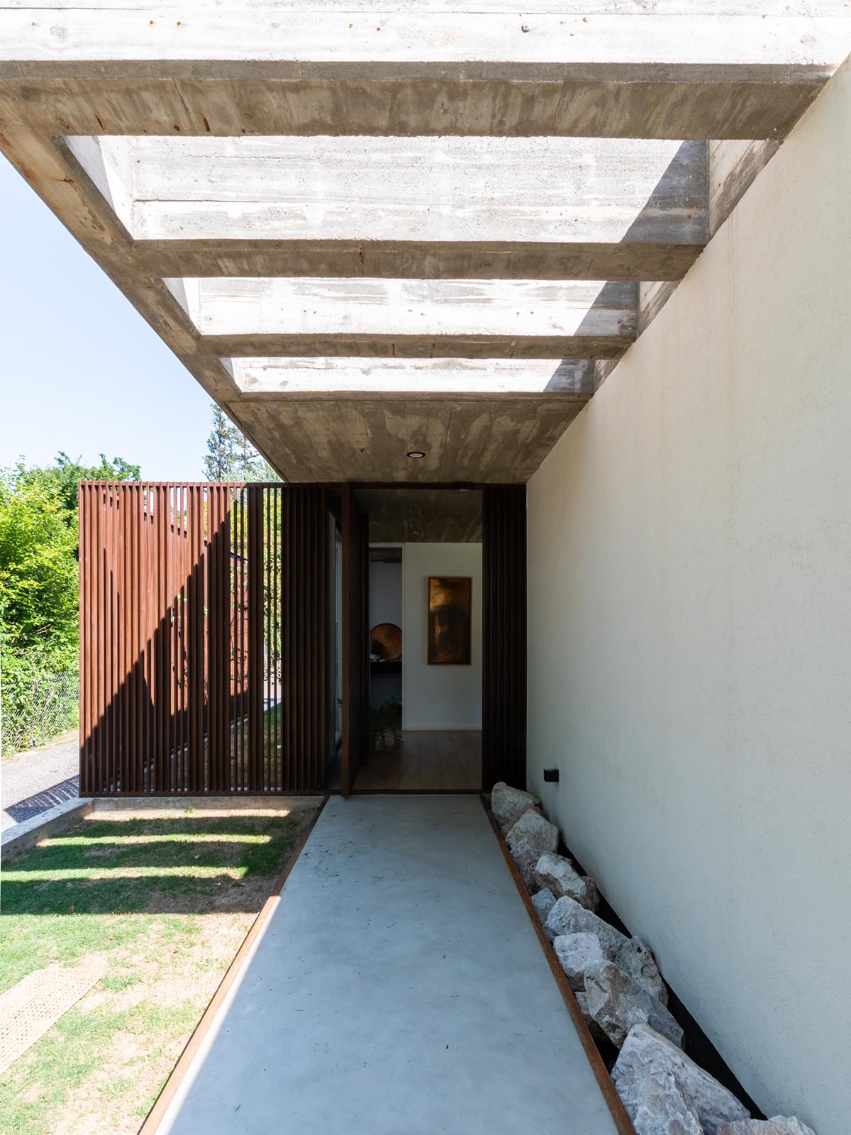 AR Arquitectos completes Casa PLC in C&oacute;rdoba, Argentina