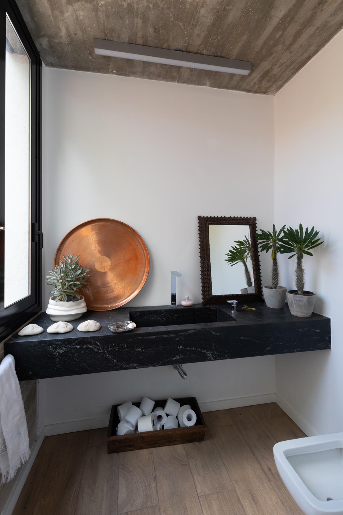 AR Arquitectos completes Casa PLC in C&oacute;rdoba, Argentina