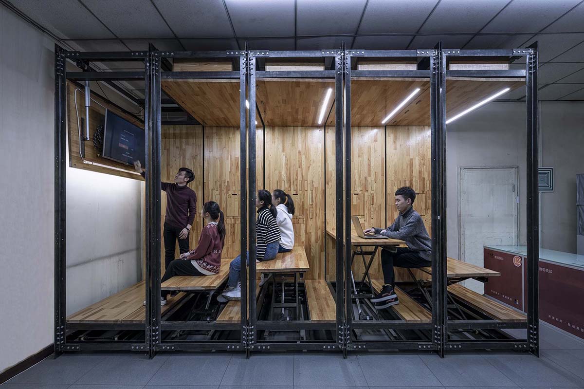 LUO studio designed one module that can adapt to various office spaces in Beijing