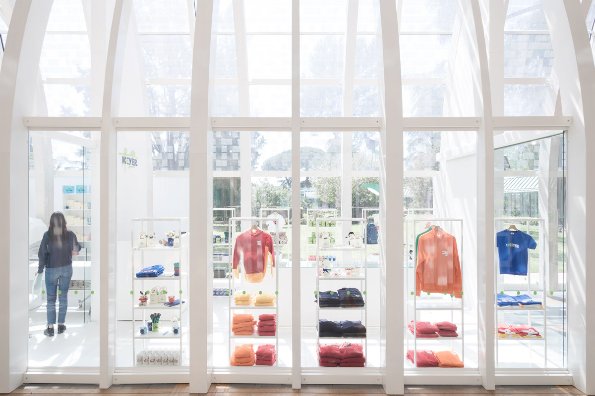 Margine created a tree-like pavilion for Meyer Pediatric Hospital Foundation in Florence