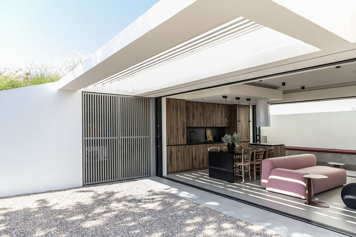 Scapearchitecture embeds summer residence into landscape towards the sea on Paros Island