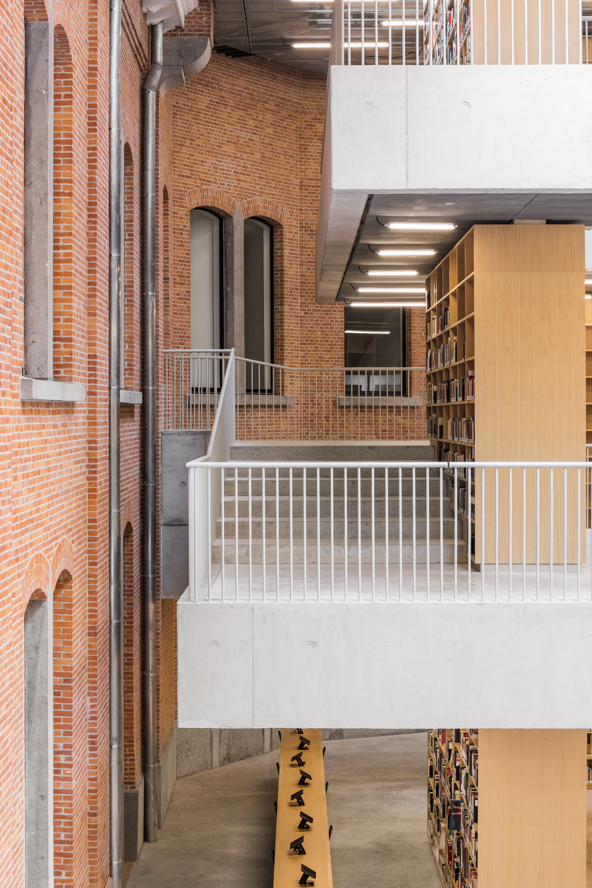 KAAN Architecten completes Library and Academy building for Performing Arts in Belgium