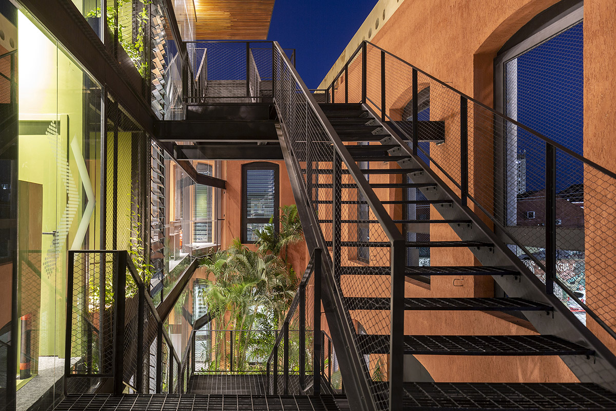 Laurent Troost Architectures revives abandoned heritage building as an innovation house in Brazil