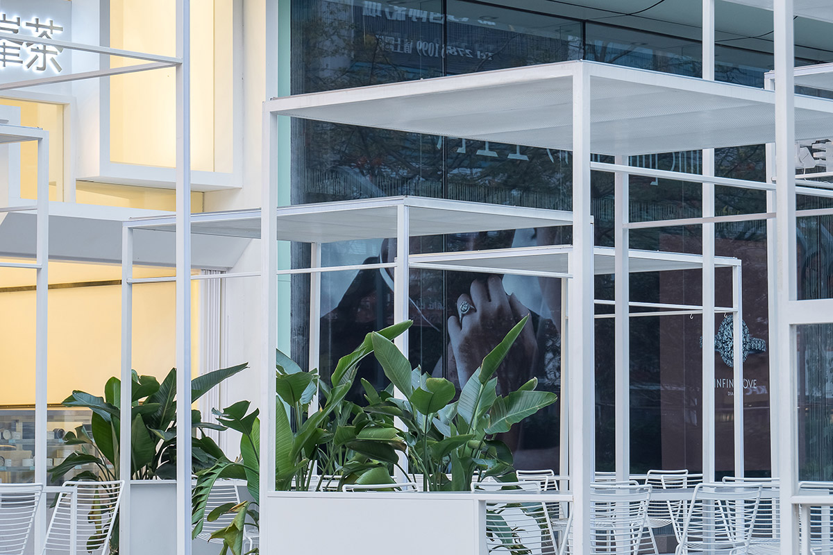 Onexn Architects designs Peak Tea that blends indoor with outdoor area in Shenzhen