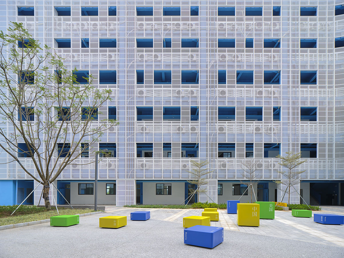 Crossboundaries completes colourful Jinlong prefab school in Shenzhen