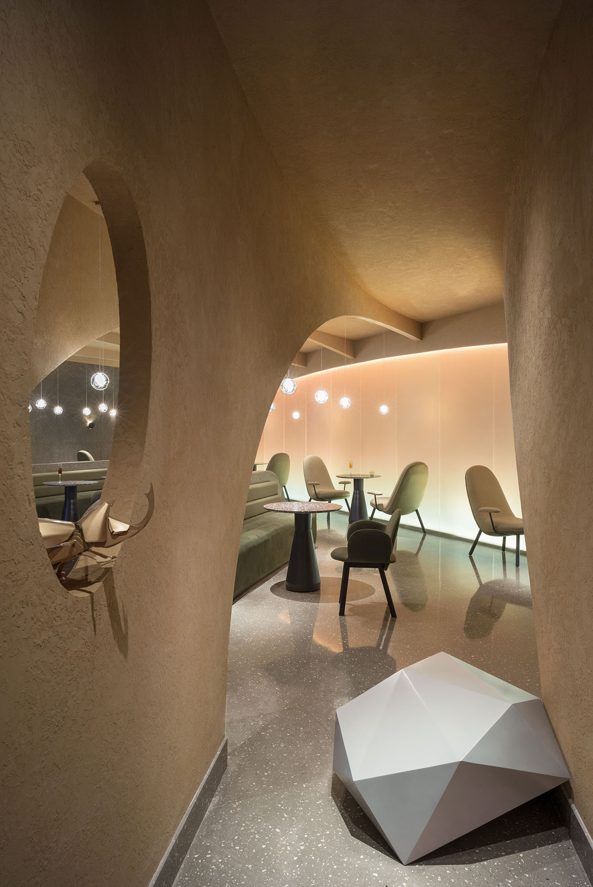 Leaping Creative reveals new leisure & wellness center in Chongqing, China