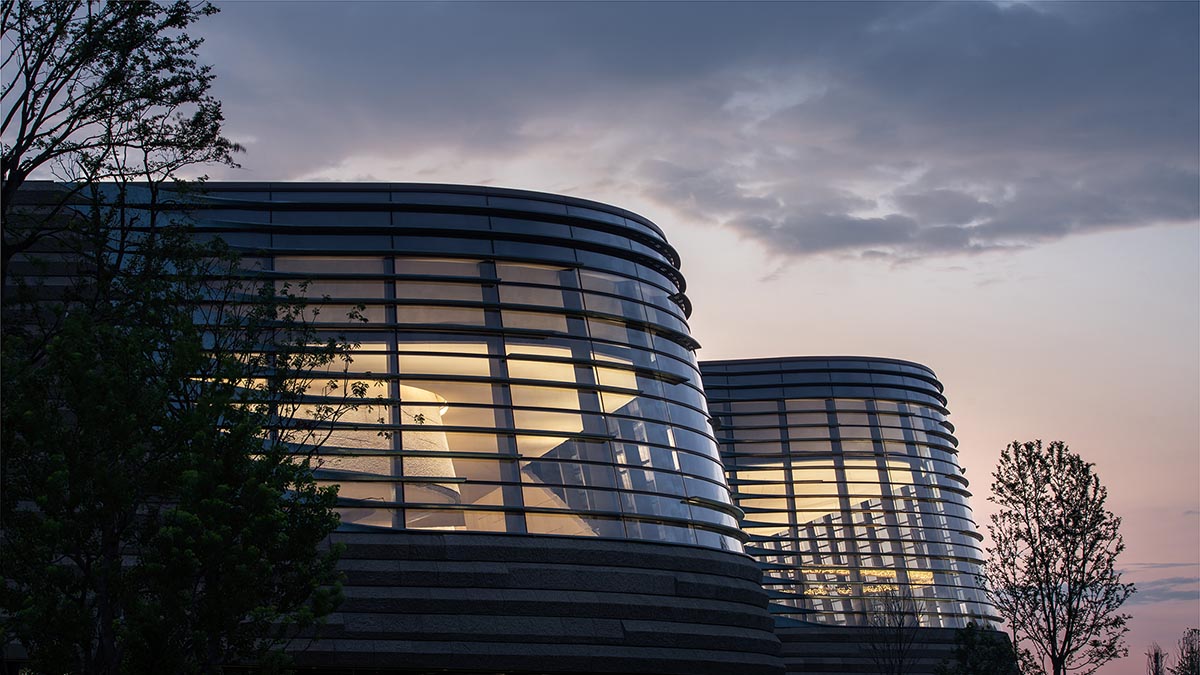 Mound-shaped museum by CSWADI rises from the earth like