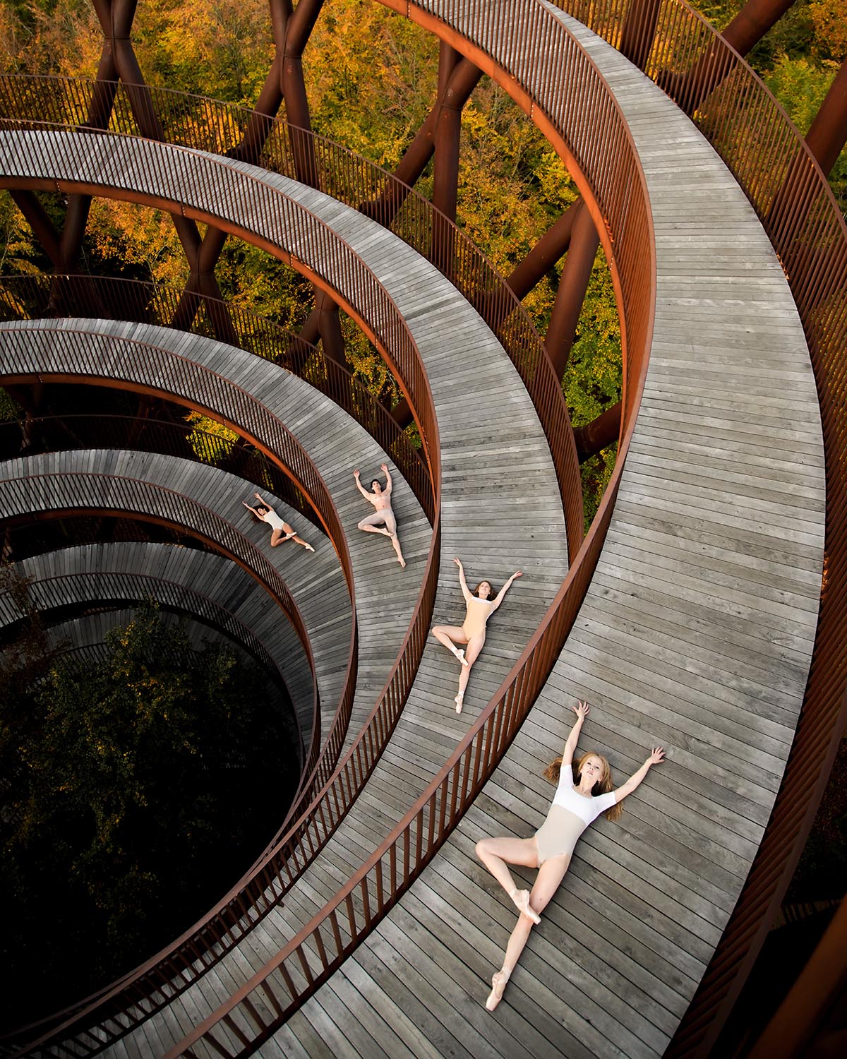 Choreographer Jacob Jonas combines art and dance through architectural backdrops