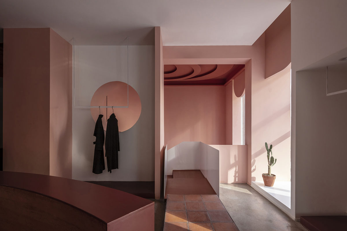 Boundary Space Design creates pinkish and romantic interior for fashion store in Xi'an
