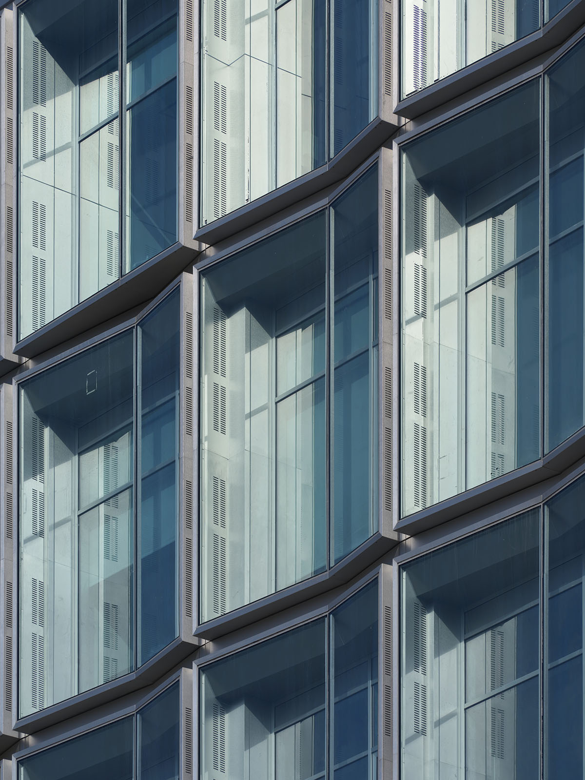 Salon Alper Derinbogaz completes Quartz Plaza integrating geological heritage and modern design