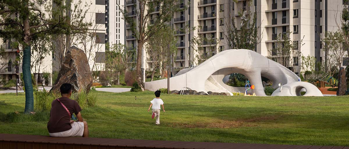 XISUI Design creates a 3D concrete-printed playground in China