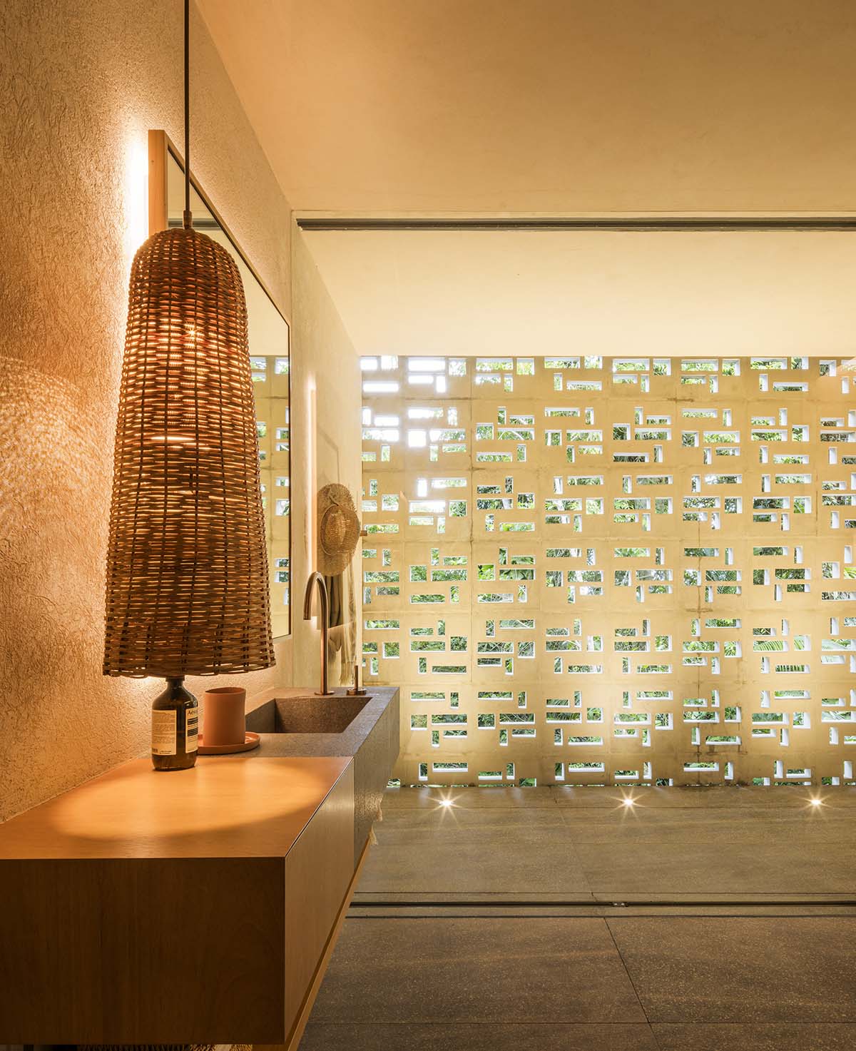 Canopy House by Studio MK27 barely touches the ground amidst Brazilian tropical forest