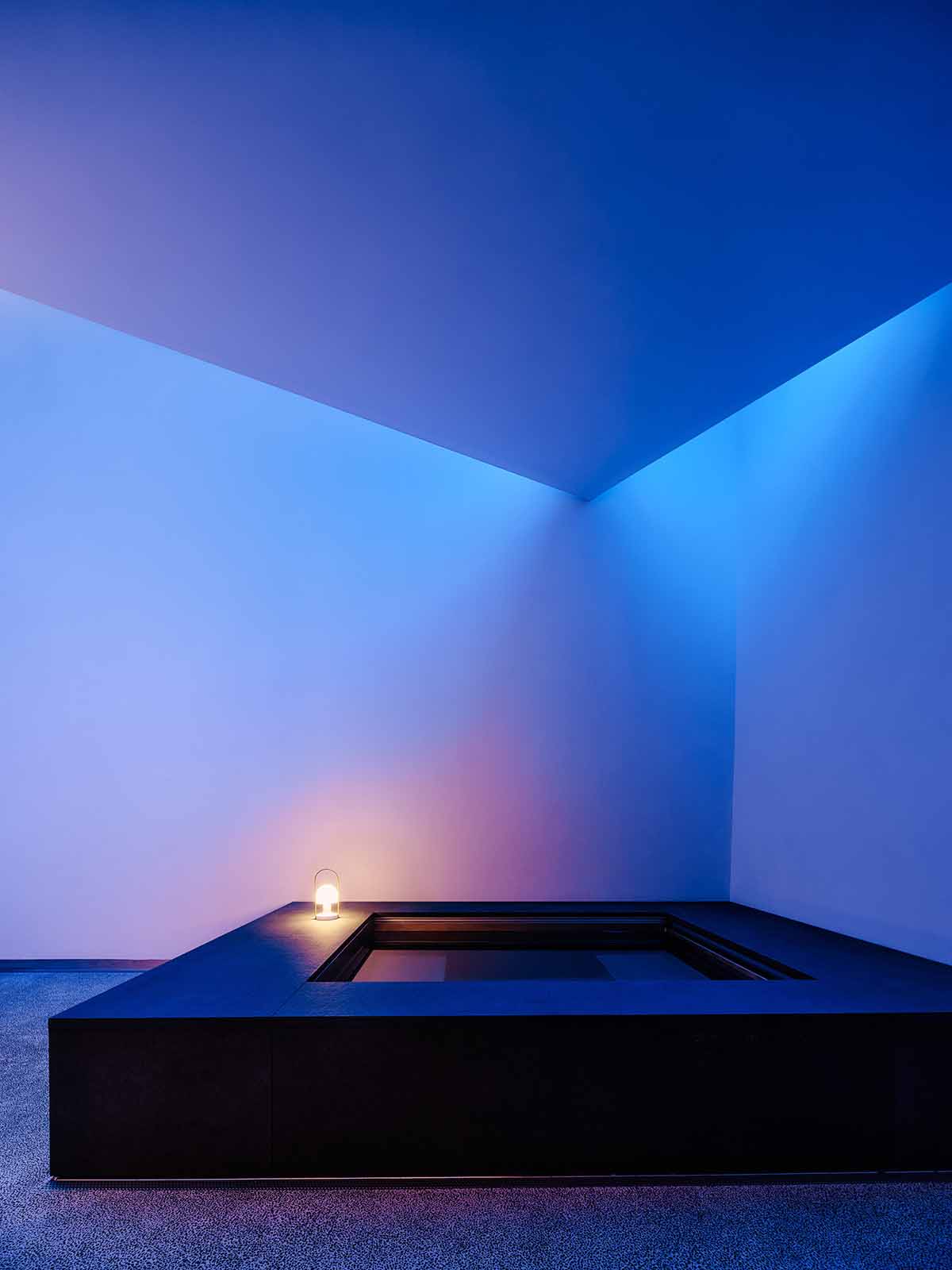 Capturing Light Residence by Min Design explores the dynamics of light in San Francisco 