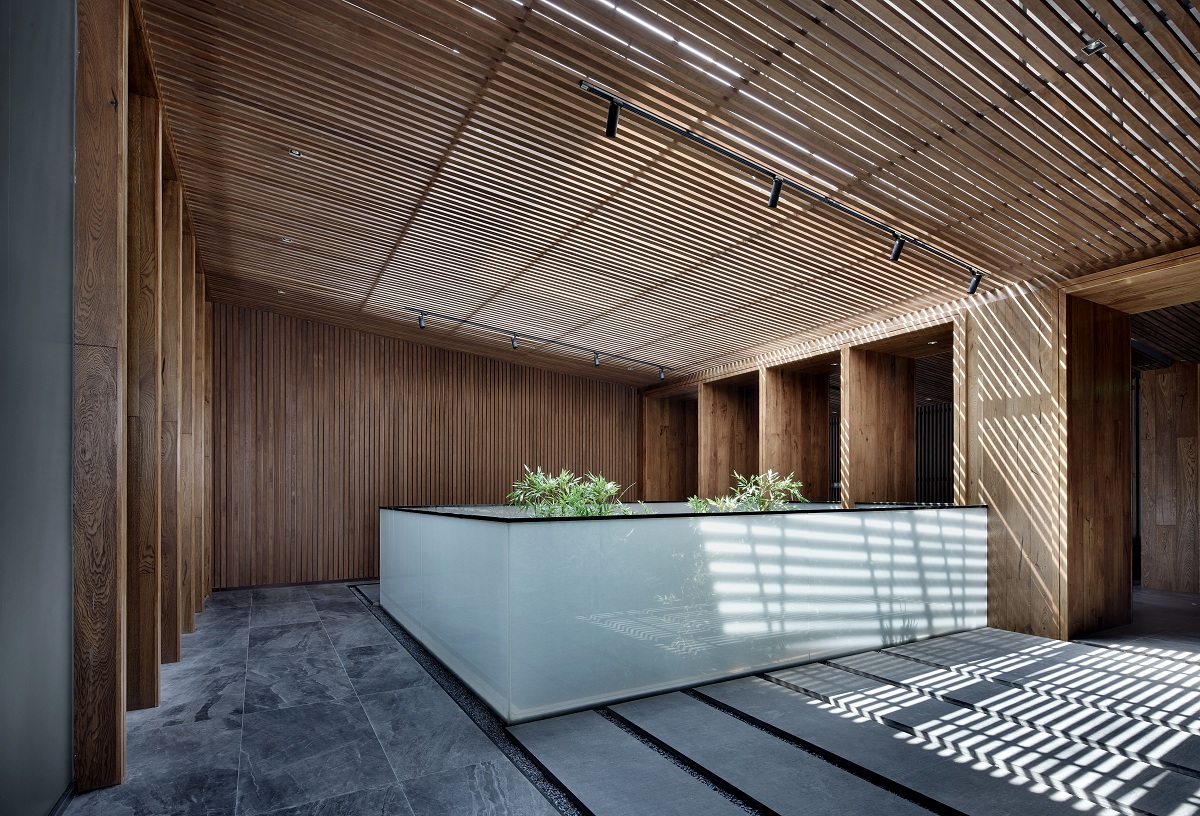 Fenghemuchen designed a club that expresses Beijing dwellers’ desire of a simple and slow lifestyle