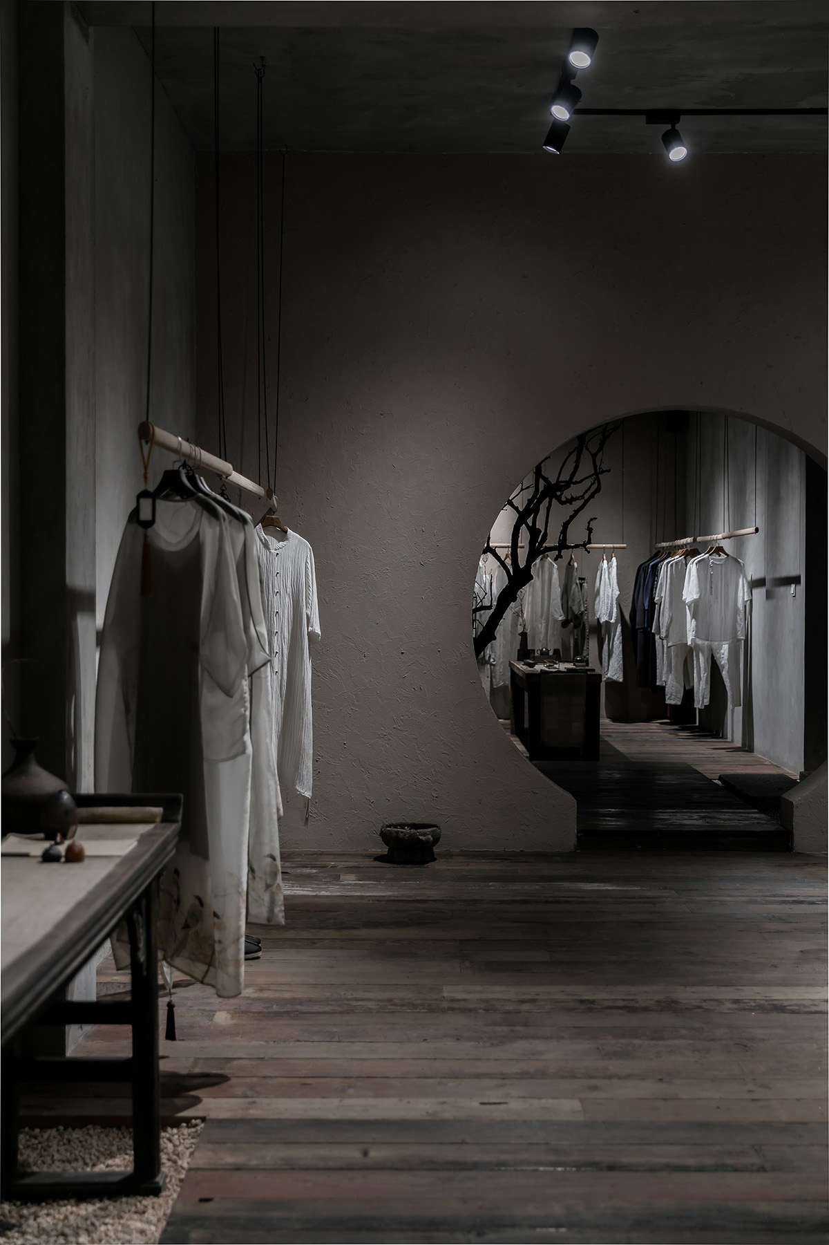 Yiduan Shanghai Interior Design Combined Zenist Spirit into the Headquarters of a Clothing Brand