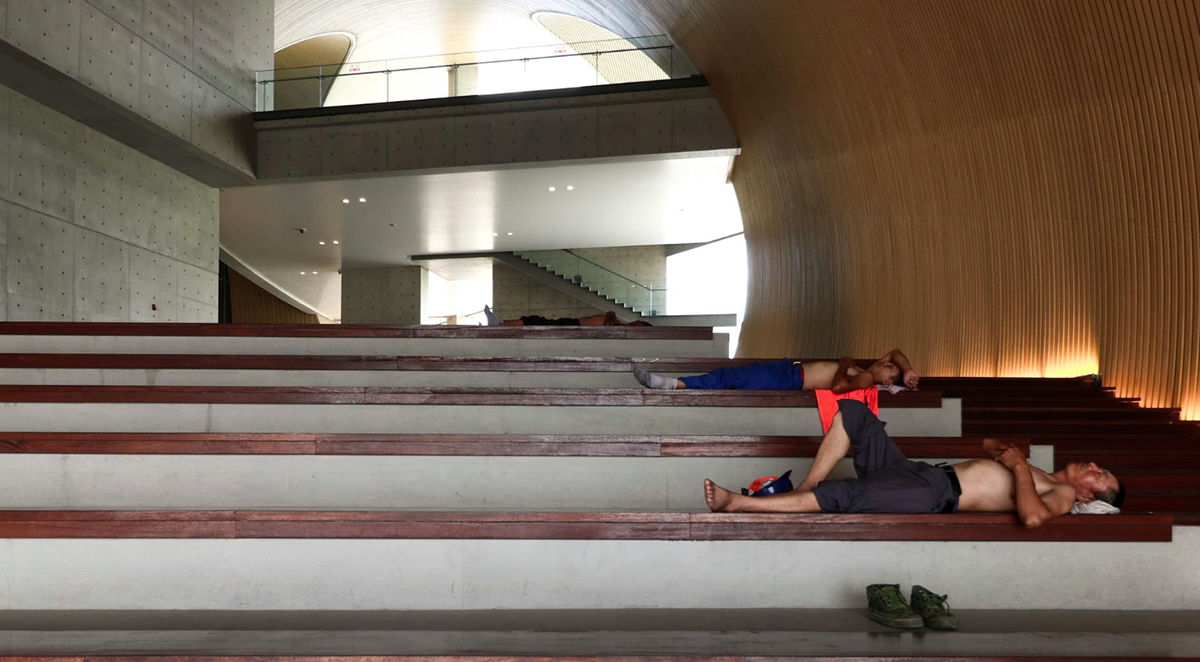 Yueqi Jazzy Li photographs Tadao Ando’s Shanghai Poly Grand Theatre