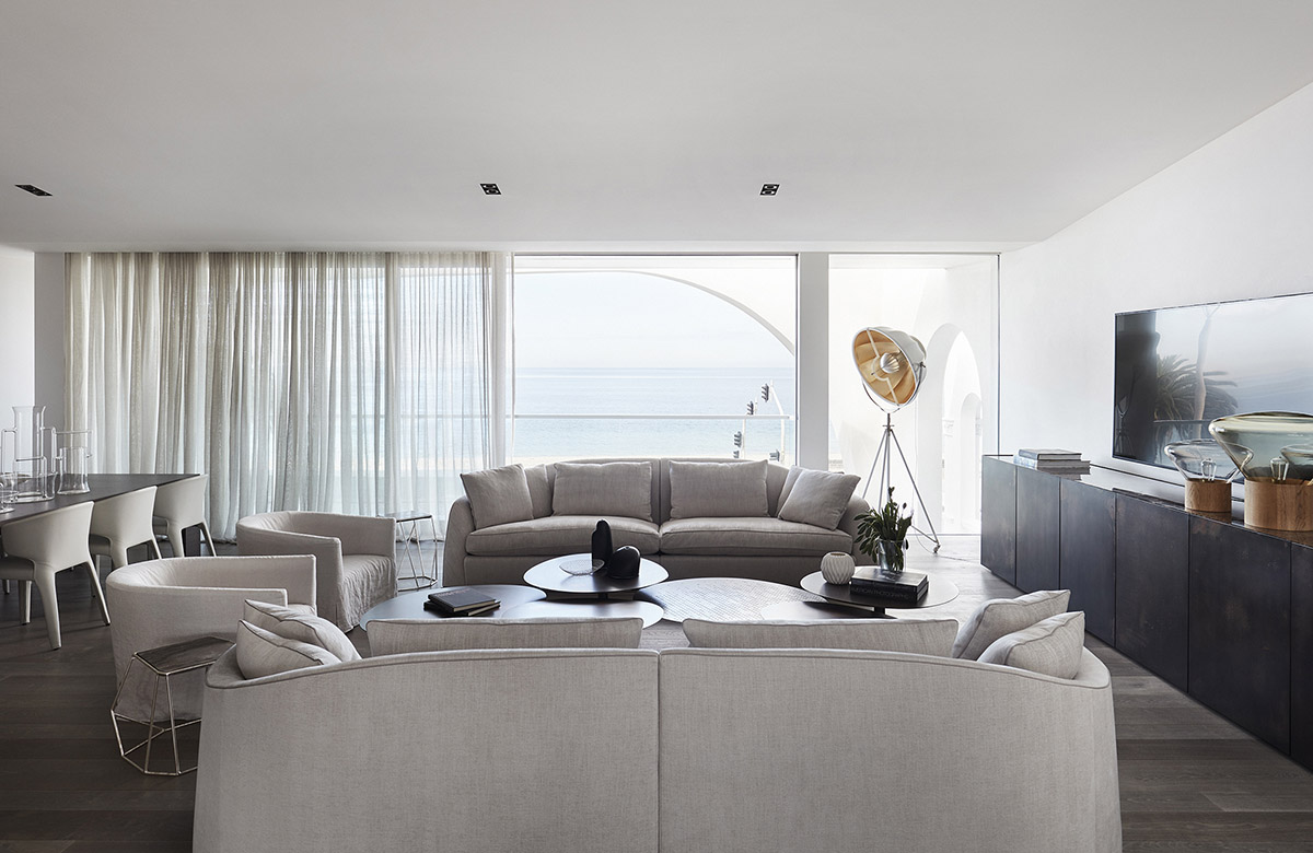 Jolson Architecture and Interiors creates fluid surfaces for interiors of this Melbourne home