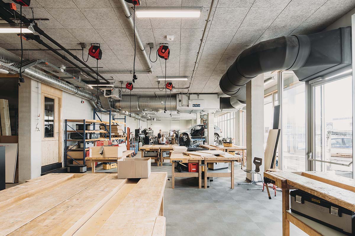 De Zwarte Hond completes a new, flexible and sustainable school building for Het Element