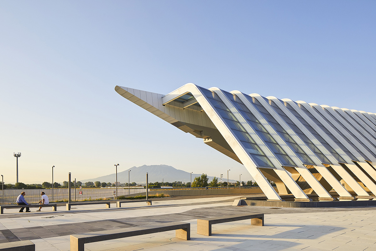 ZHA celebrates first phase of Napoli Afragola station with new photographs by Hufton+Crow