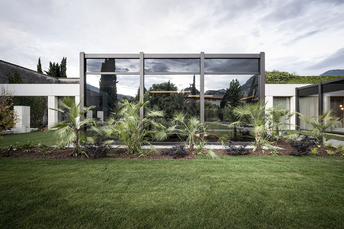 Noa* transforms old monastery into a hotel inspired by region's rural constructions in Arco