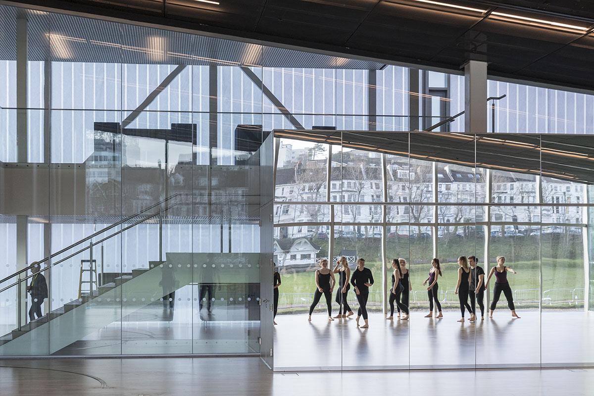 OMA opens new School of Science and Sport at Brighton College