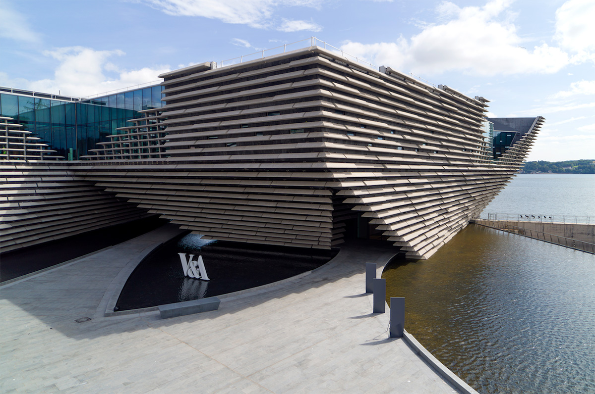 New drone video shows Kengo Kuma's V&A Dundee Museum almost complete in Scotland