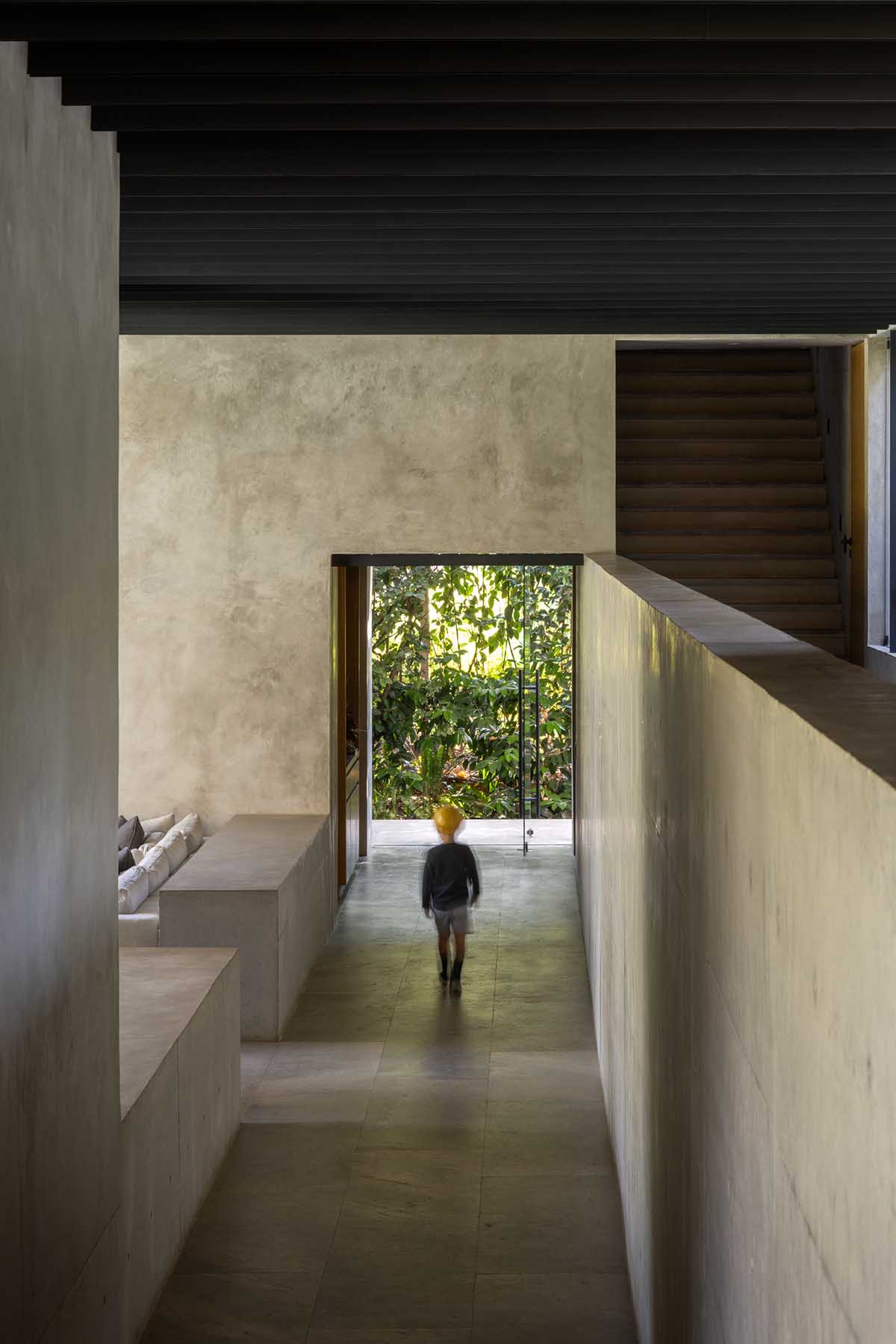 ESTUDIO Ignacio Urquiza Ana Paula de Alba completes residence in Mexican forested landscape