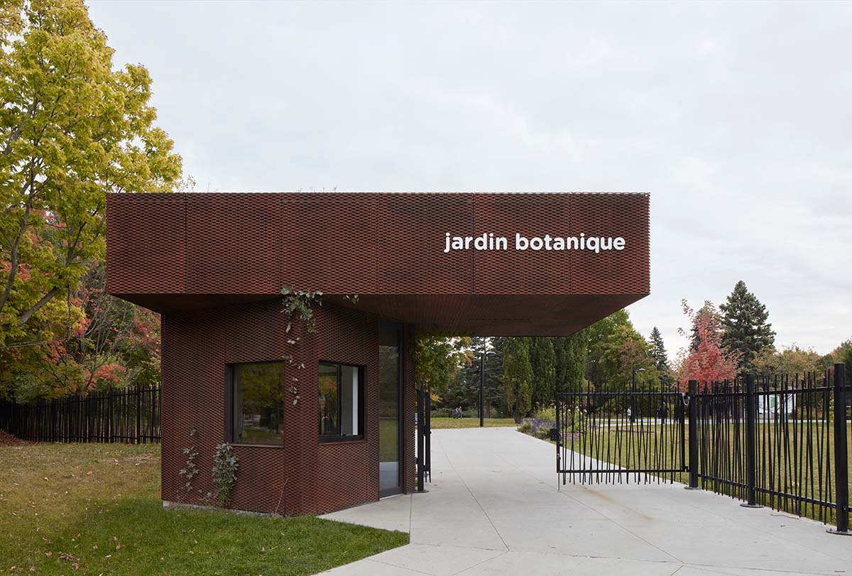 Corten steel pavilion by Pelletier de Fontenay plays with two geometries in Montreal