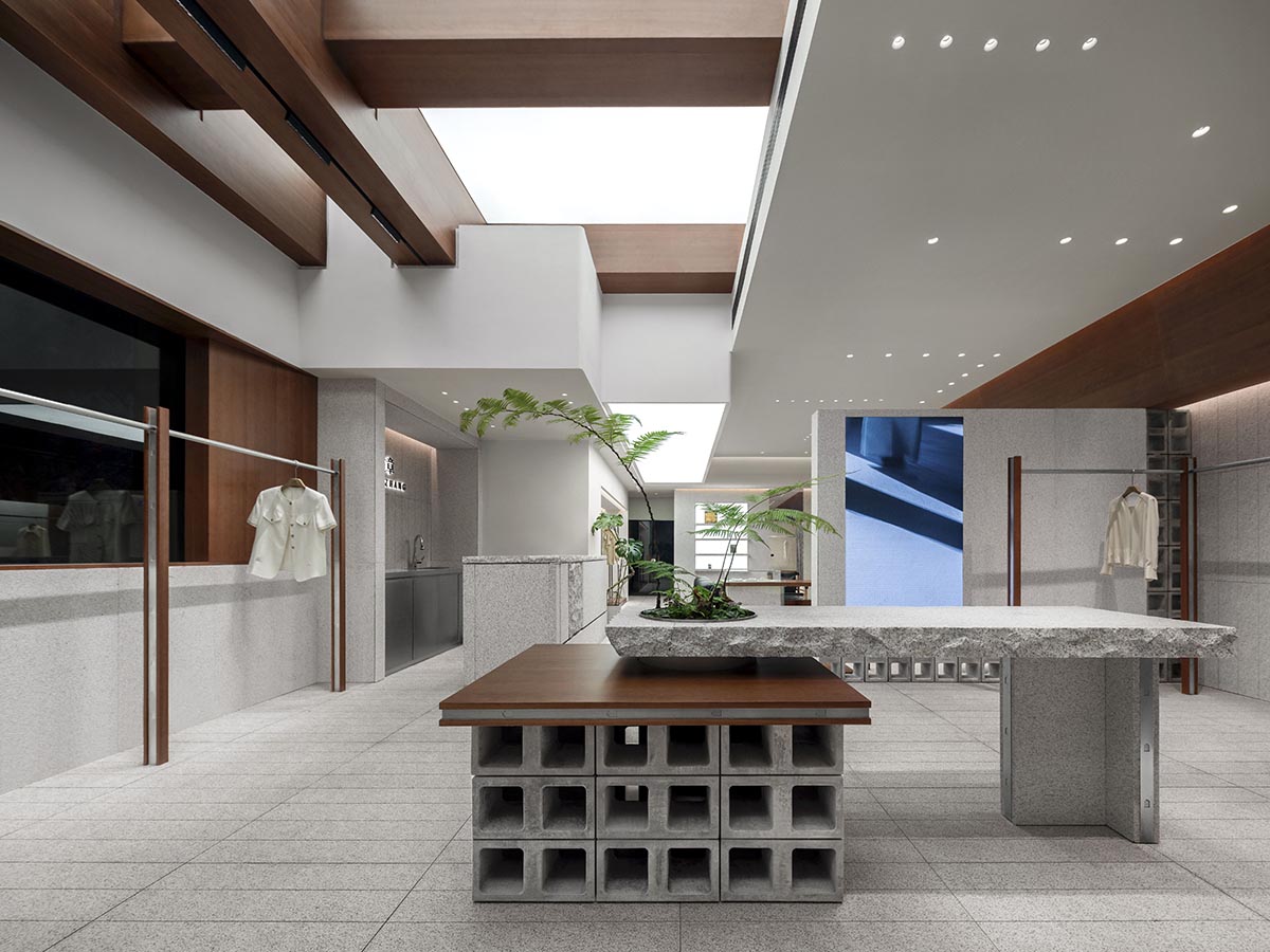 LubanEra·Design completes retail store breaking spatial constraints