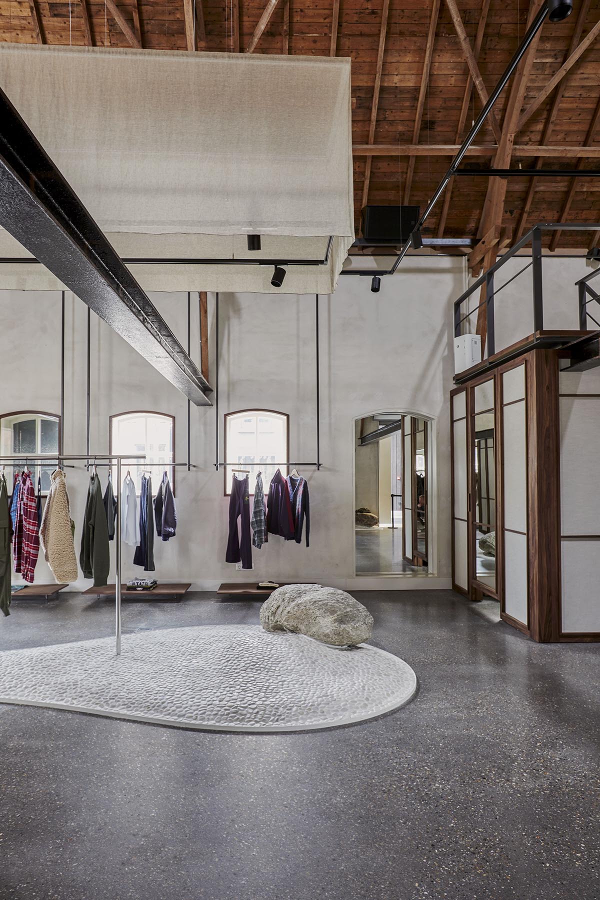 Barde vanVoltt creates retail store interiors like a Japanese zen garden in Nistelrode